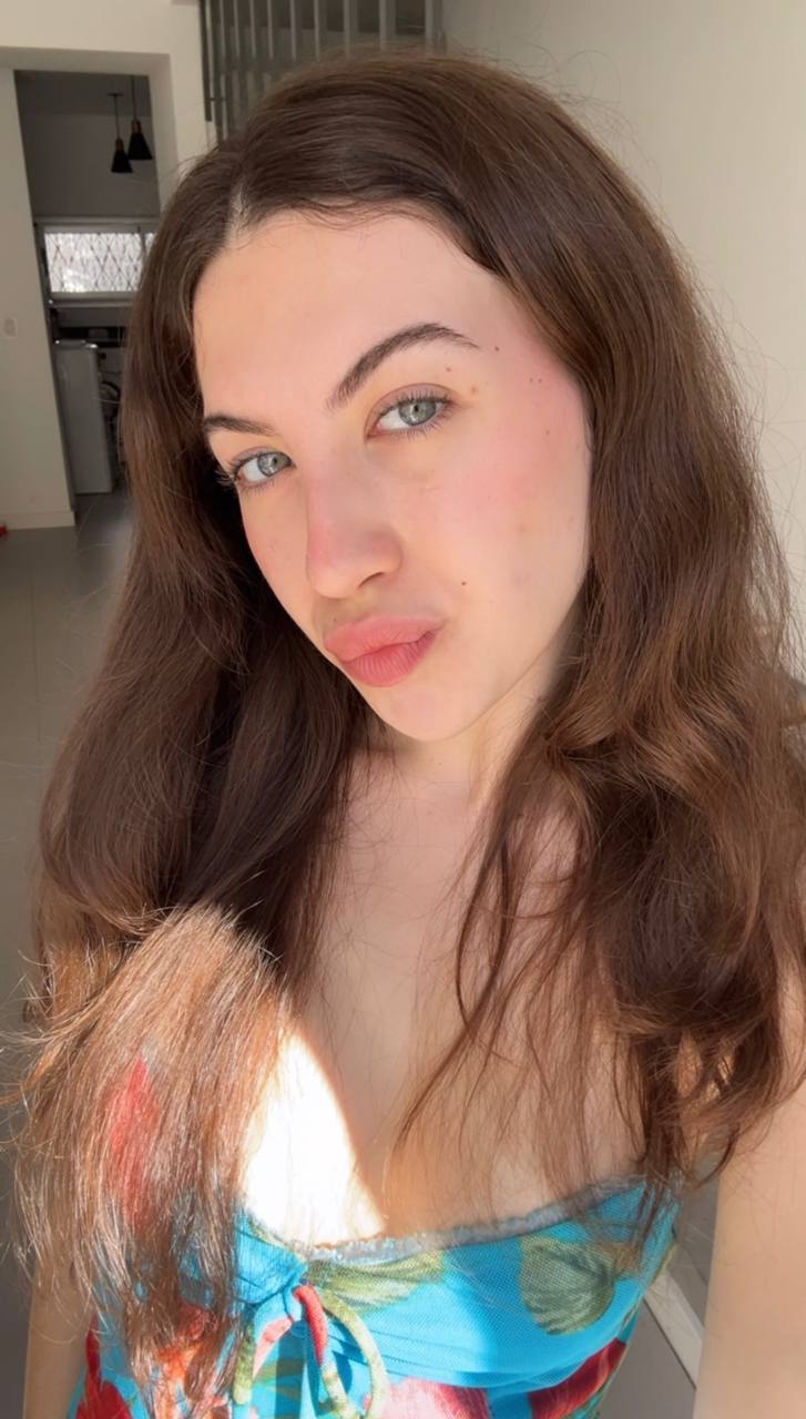 Nude girl Amber in Suqiang