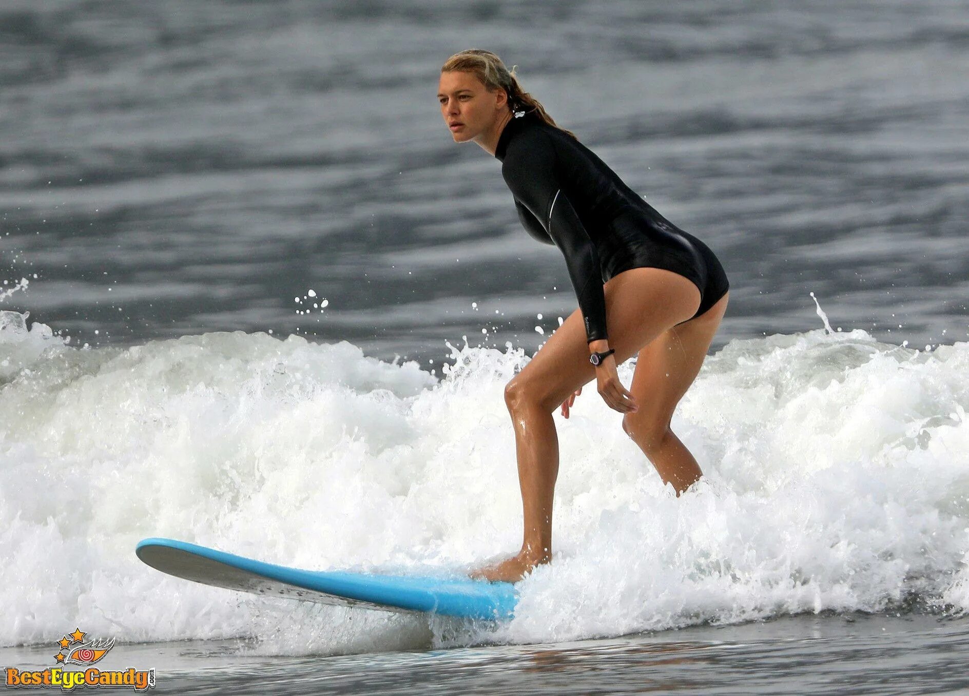 Kelly Rohrbach underwear in Suqiang