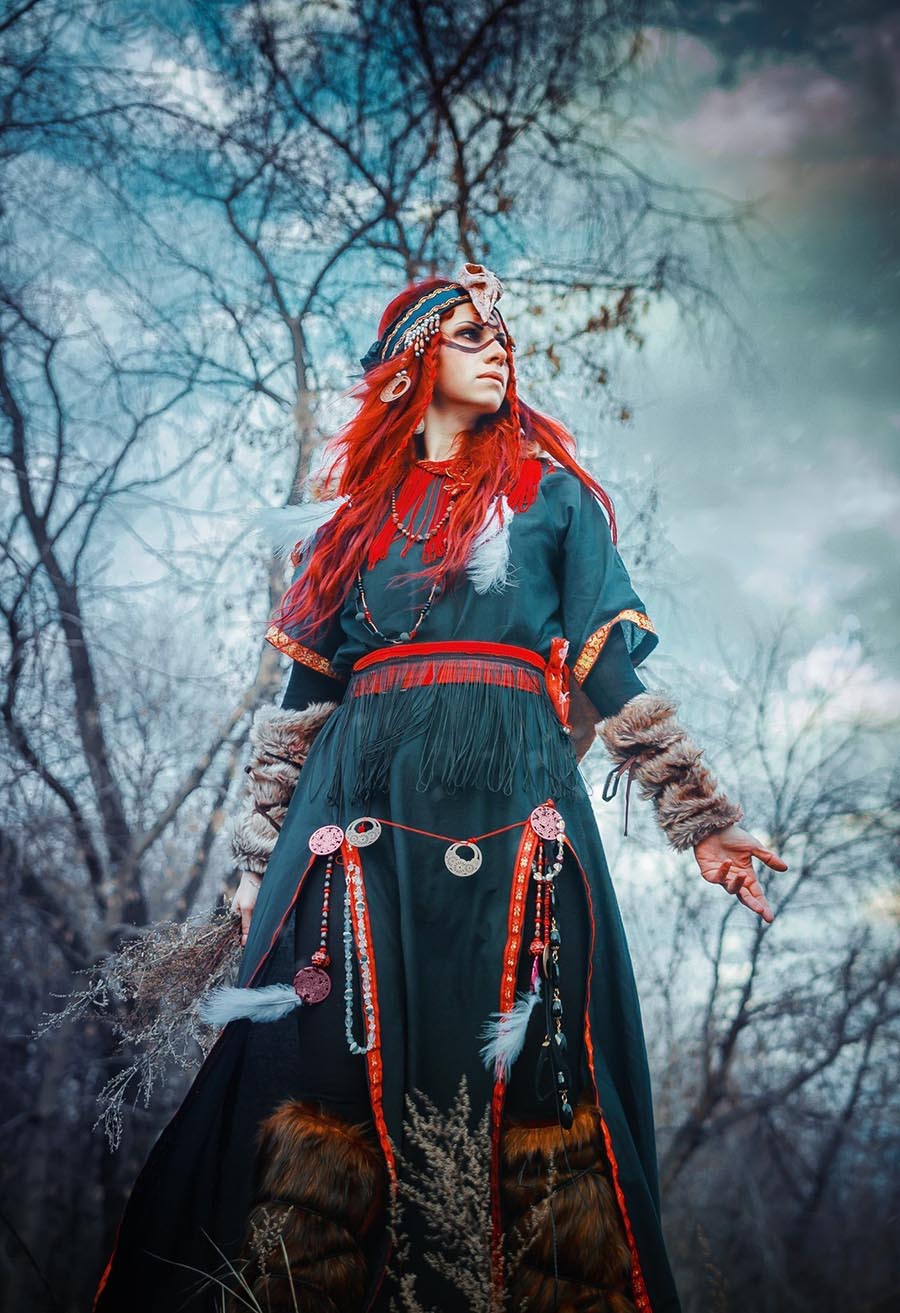 Girls in Slavic costumes underwear in Suqiang